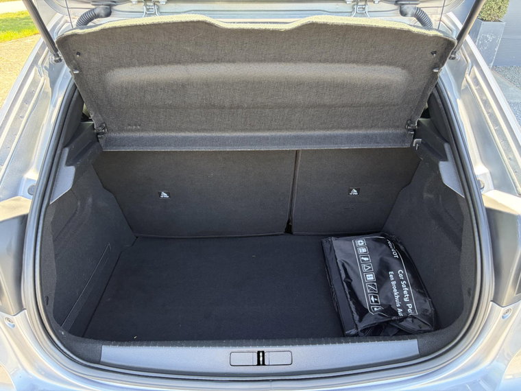 Vehicle Image 41