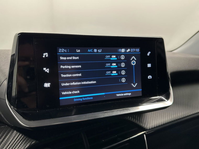 Vehicle Image 30
