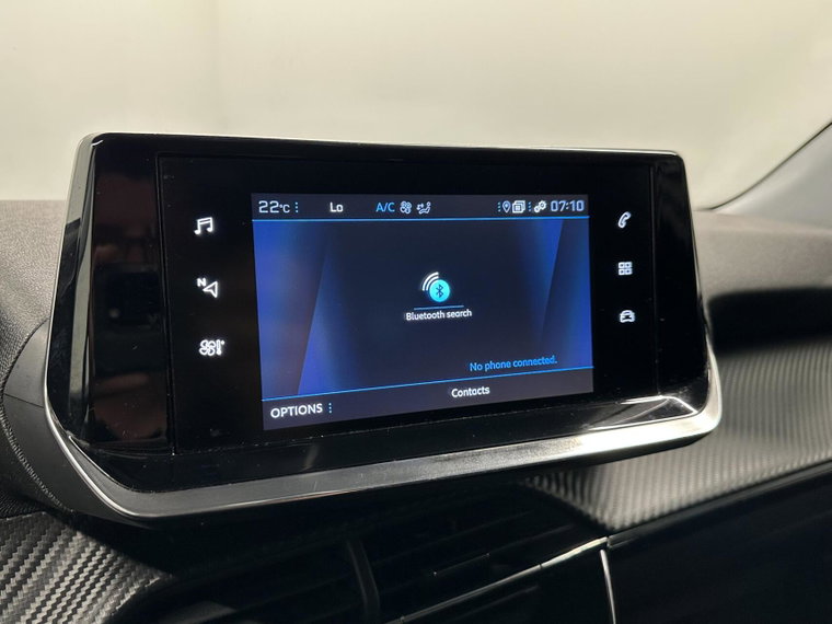 Vehicle Image 32