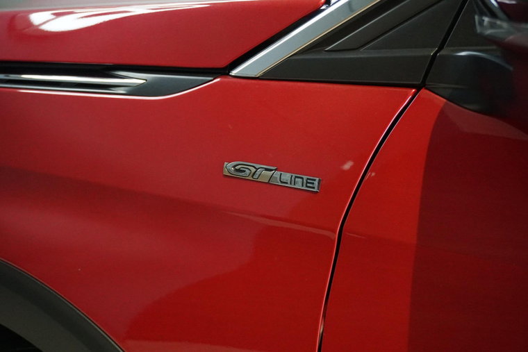 Vehicle Image 18