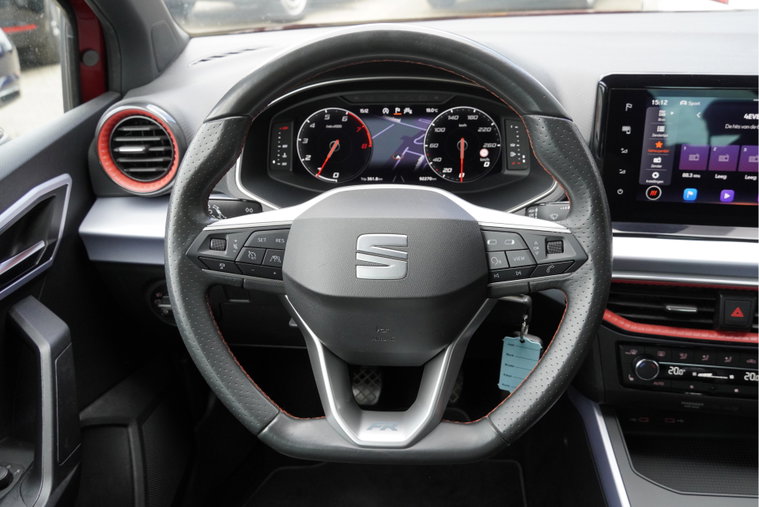 Vehicle Image 21