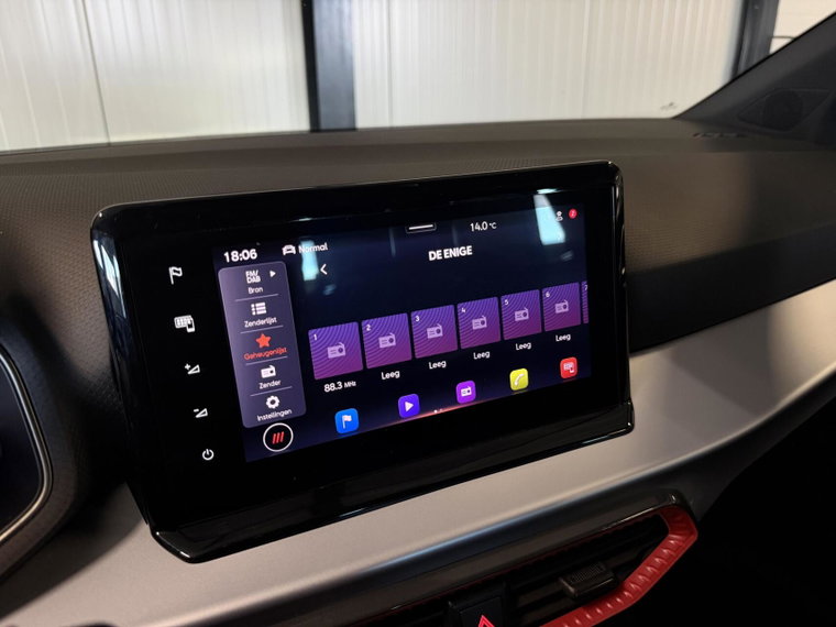 Vehicle Image 38