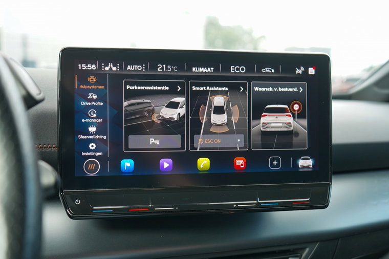 Vehicle Image 30