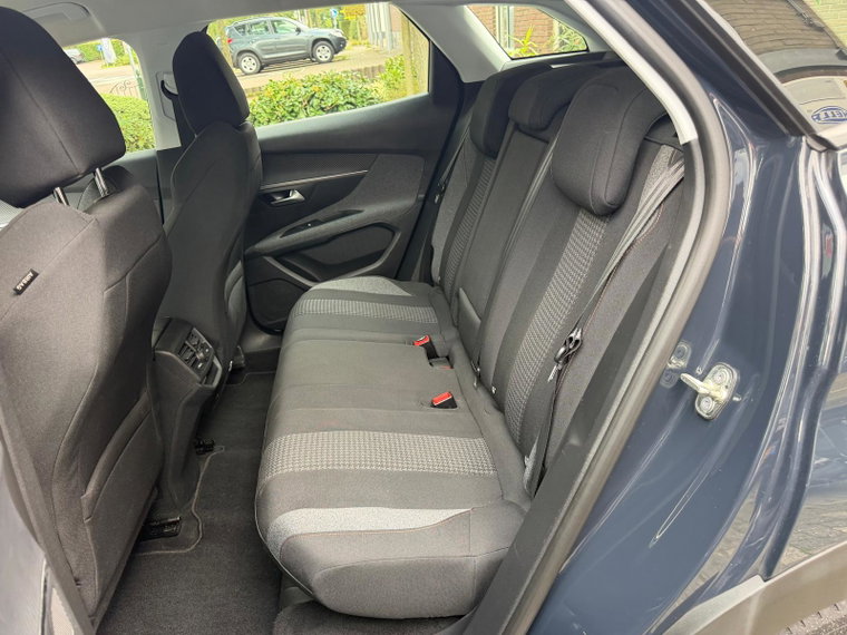 Vehicle Image 41