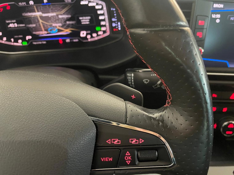 Vehicle Image 26