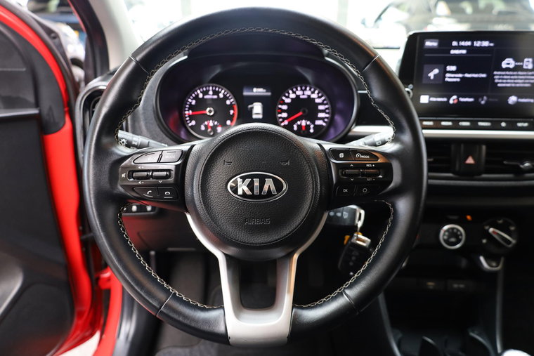Vehicle Image 16