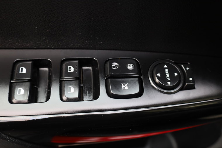 Vehicle Image 22