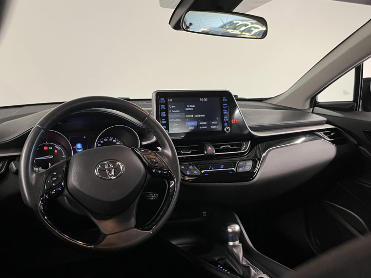Vehicle Image 10