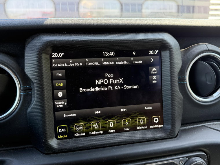 Vehicle Image 22