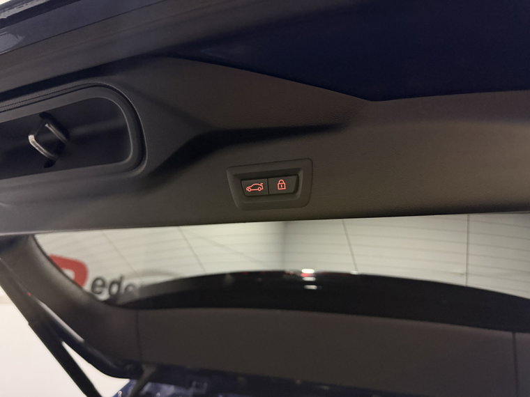 Vehicle Image 39