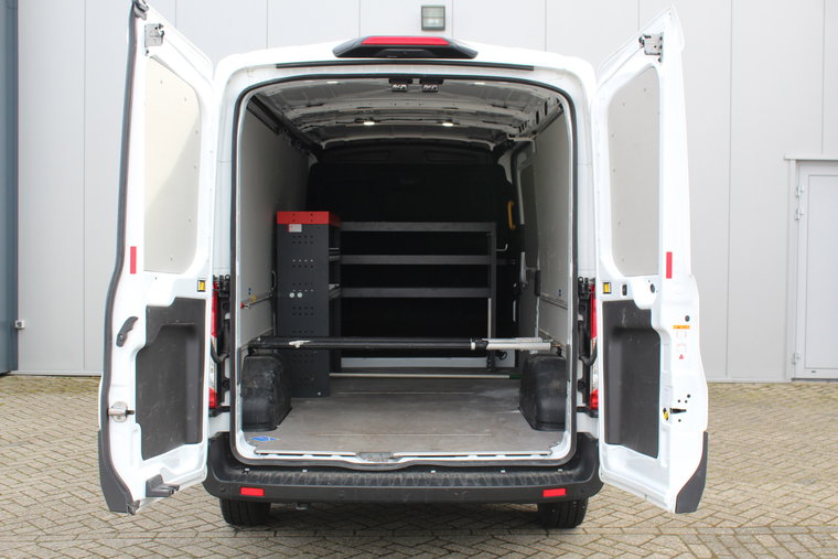 Vehicle Image 8