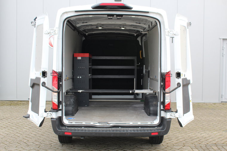 Vehicle Image 9