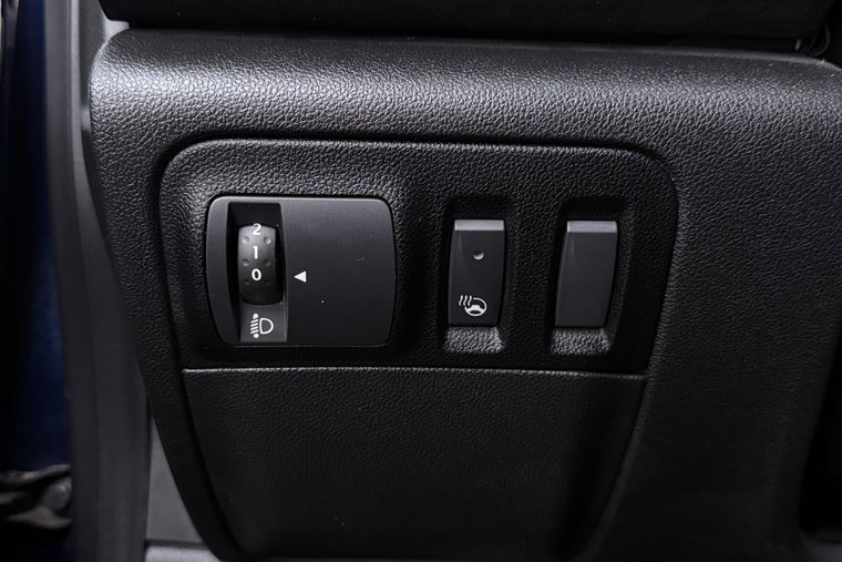 Vehicle Image 35