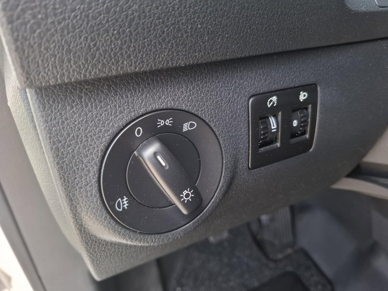 Vehicle Image 27