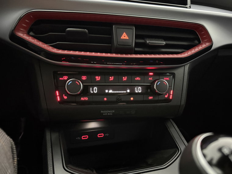 Vehicle Image 26