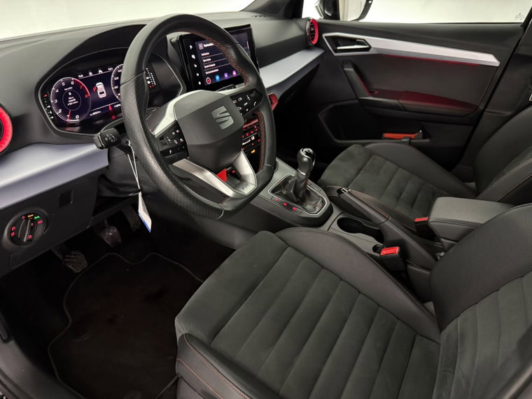 Vehicle Image 31
