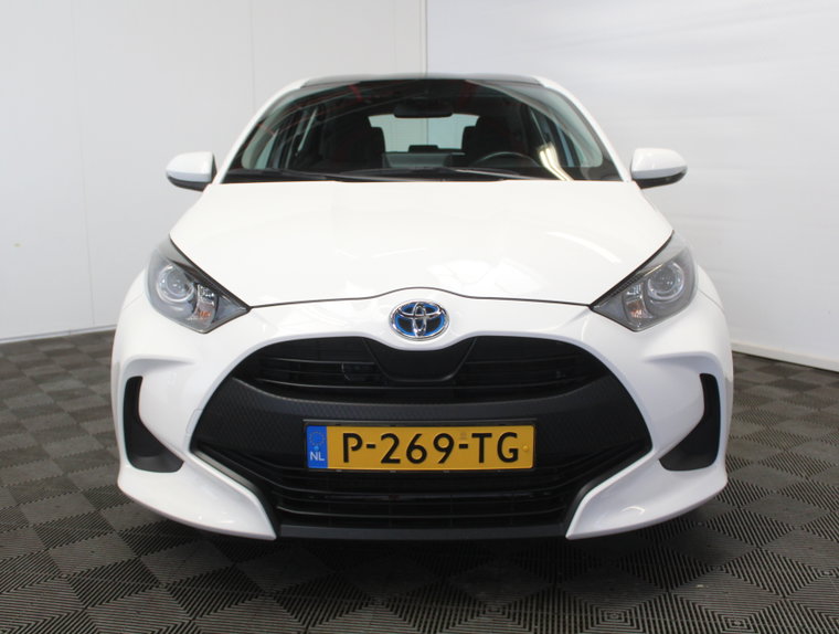 Vehicle Image 8
