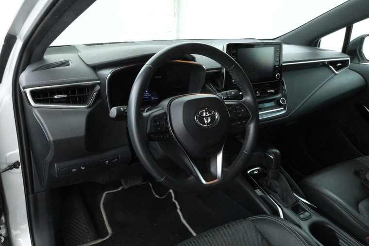 Vehicle Image 16