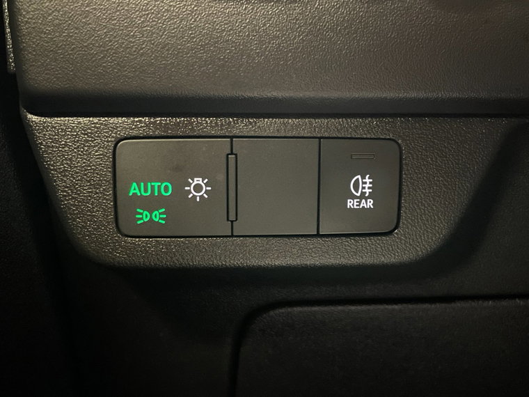Vehicle Image 43