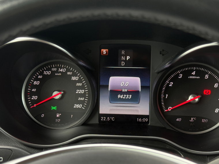 Vehicle Image 23