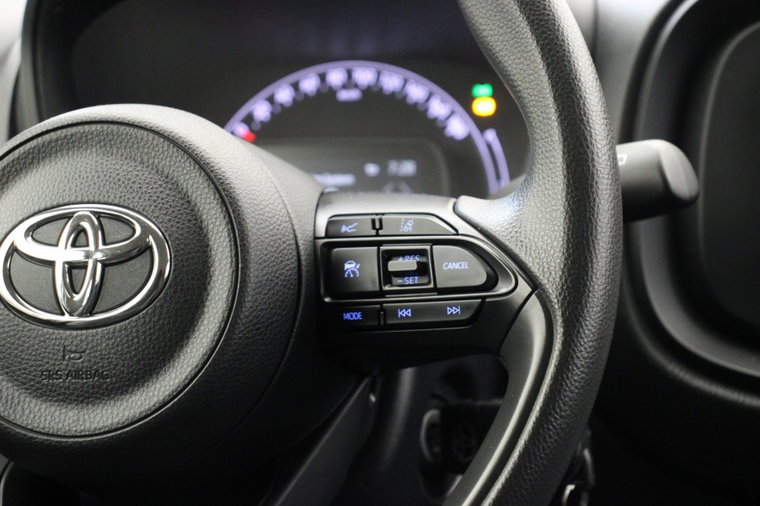 Vehicle Image 20