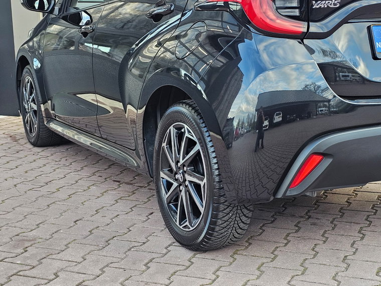 Vehicle Image 37