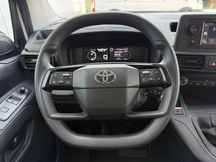 Vehicle Image 19