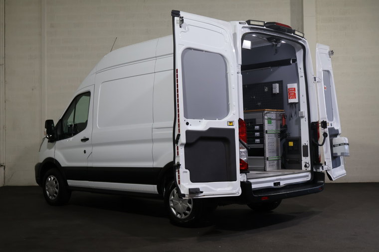 Vehicle Image 12