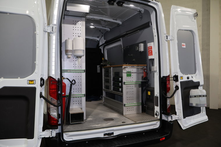 Vehicle Image 13