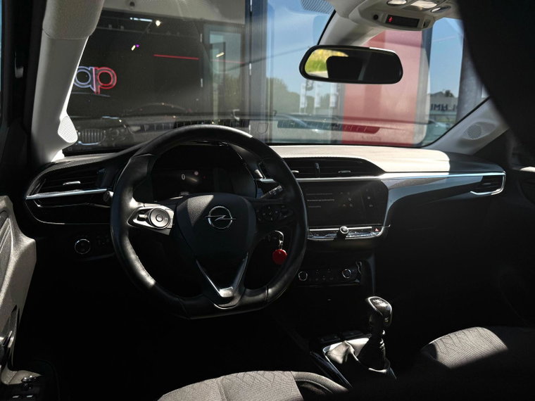 Vehicle Image 21