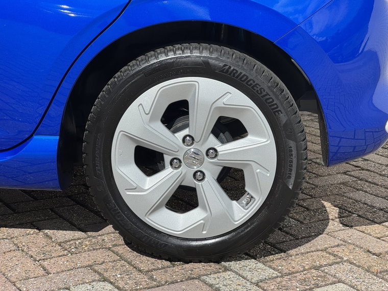 Vehicle Image 17