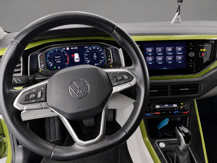 Vehicle Image 13