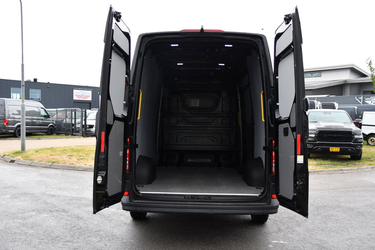Vehicle Image 33