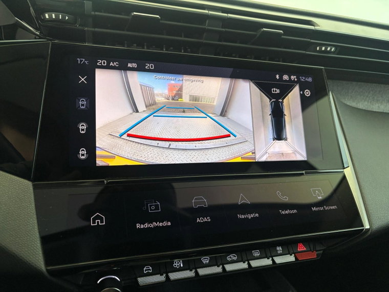 Vehicle Image 18