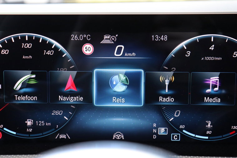 Vehicle Image 33