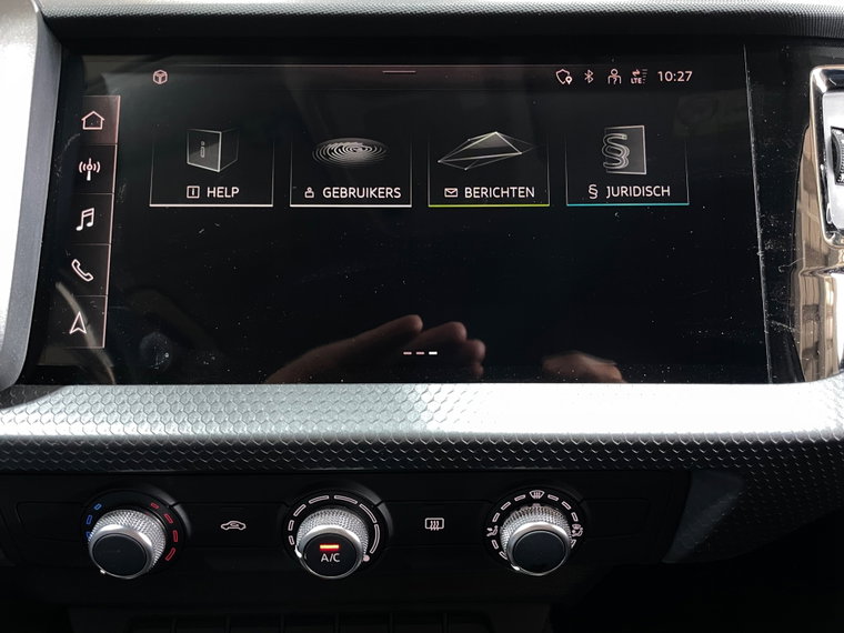 Vehicle Image 18