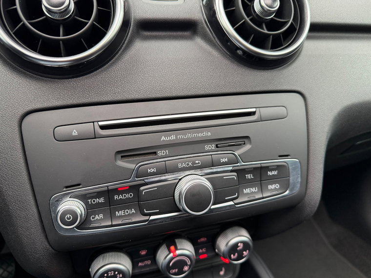 Vehicle Image 37