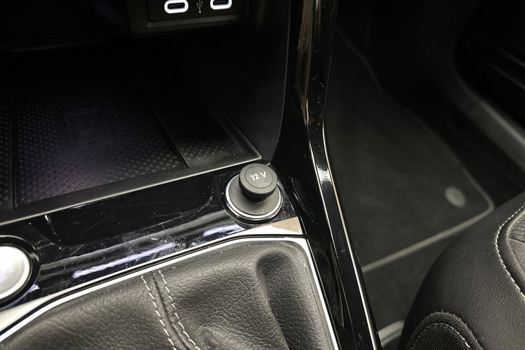 Vehicle Image 36