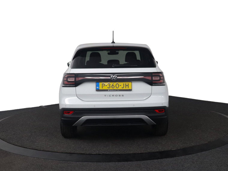 Vehicle Image 40