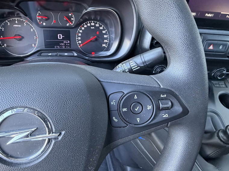 Vehicle Image 27