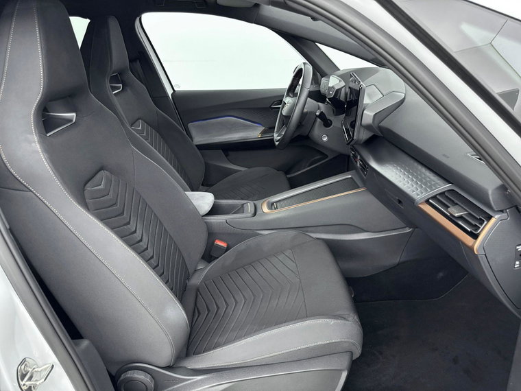 Vehicle Image 31