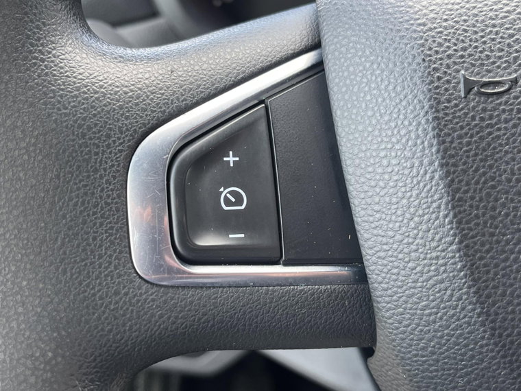 Vehicle Image 28