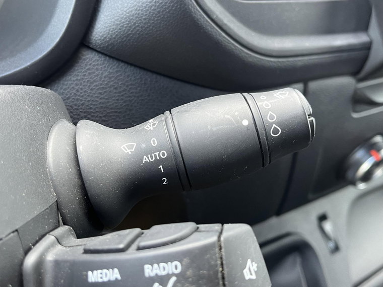 Vehicle Image 33