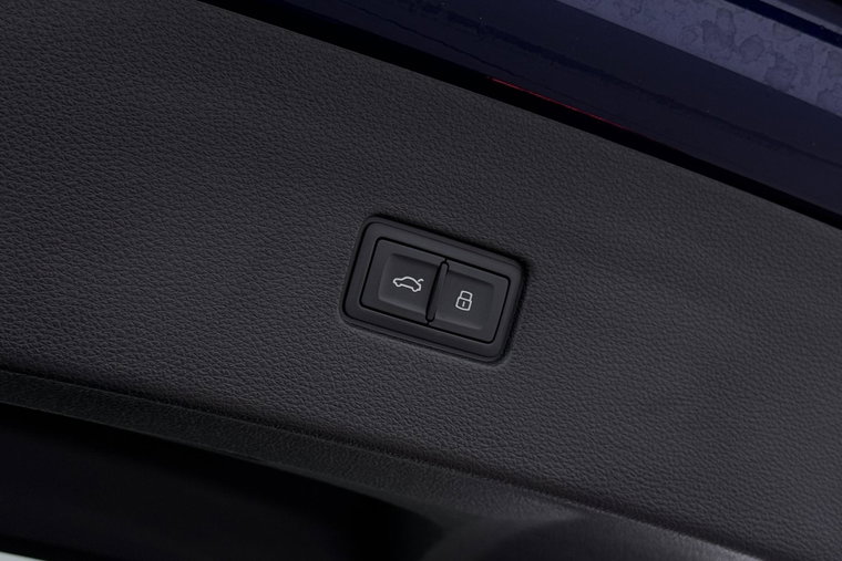 Vehicle Image 57