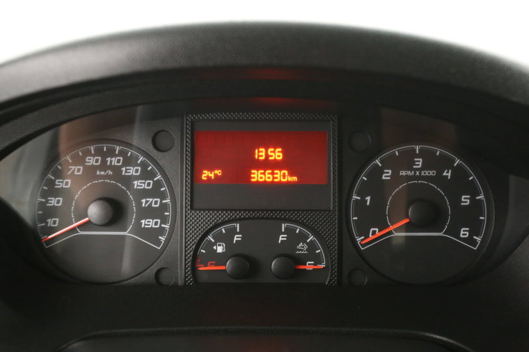 Vehicle Image 13