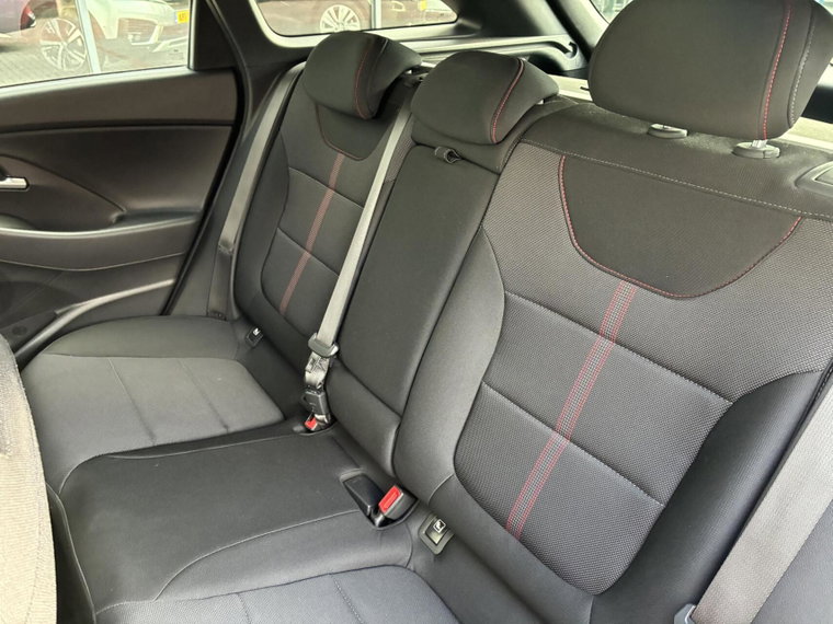 Vehicle Image 21