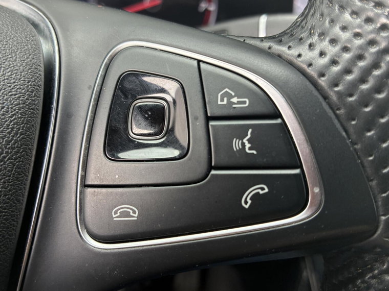 Vehicle Image 26