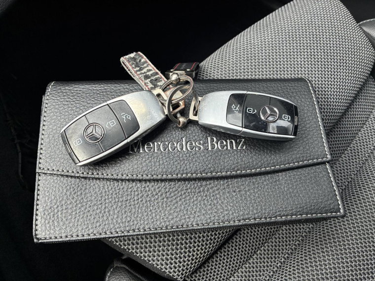 Vehicle Image 37