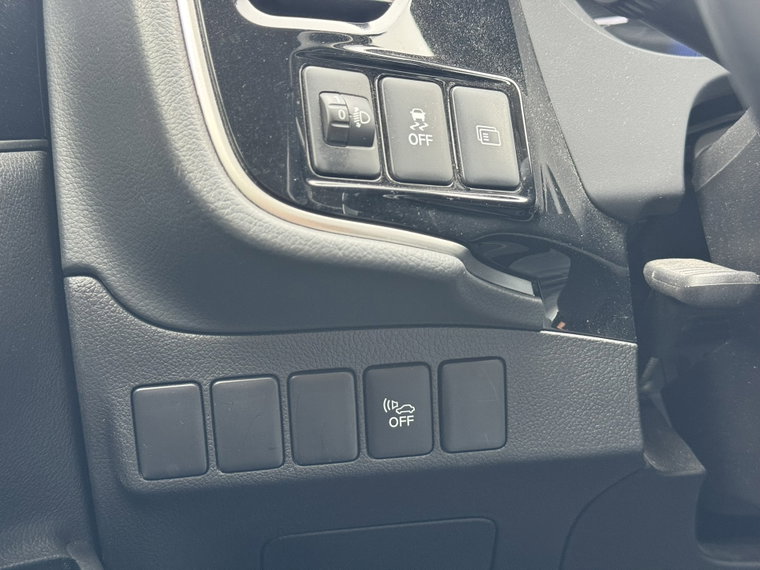 Vehicle Image 33
