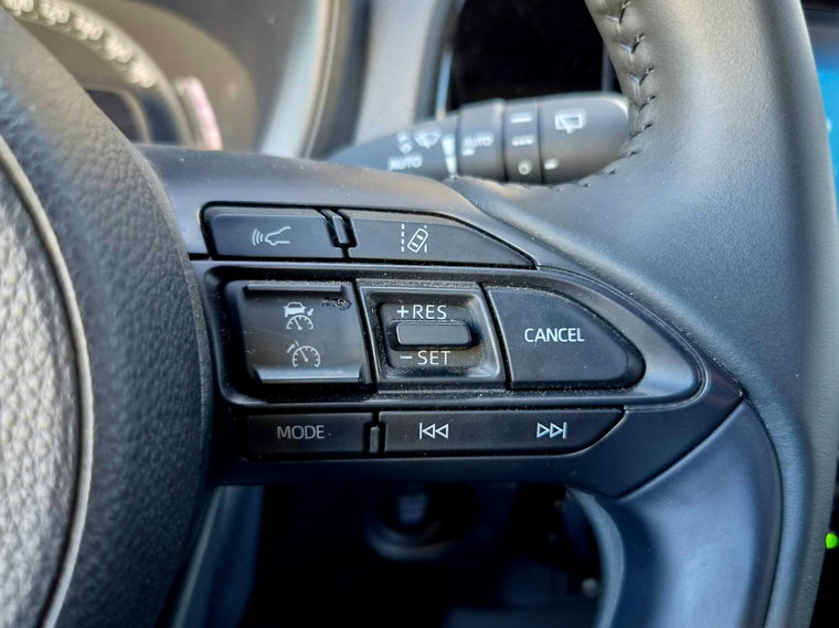 Vehicle Image 24